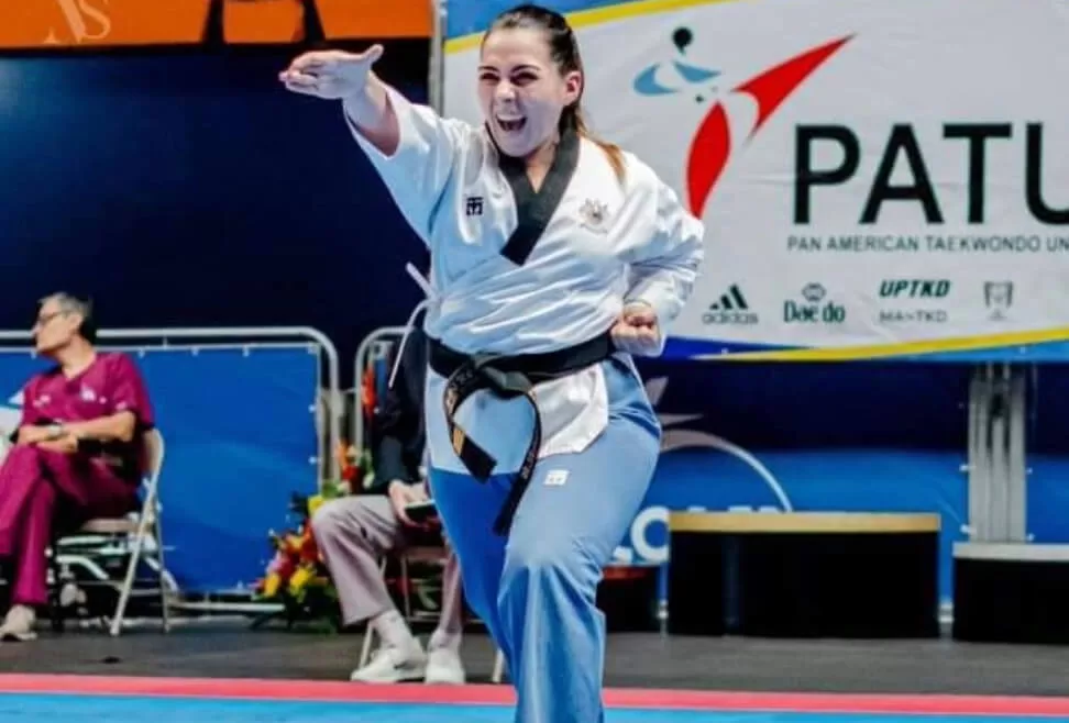 Katherin Barahona, representará a Honduras en Campamento Internacional de Taekwondo en España.