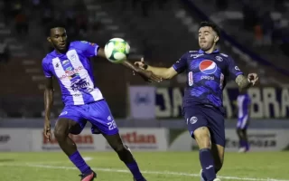 Motagua vapulea a Victoria con goles de los argentinos Agustín Auzmendi y Lucas Campana