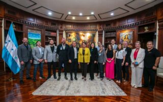 Presidenta Xiomara Castro recibe las cartas credenciales de seis embajadores