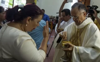 Tres sacerdotes más son arrestados en Nicaragua, según denuncia el obispo Silvio Báez