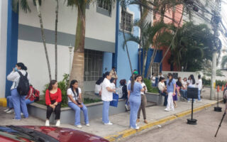 Médicos suspenden asambleas informativas en acto de «buena voluntad»