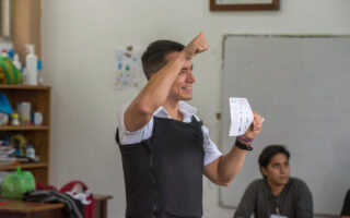 «Hoy ganamos», dice el candidato Daniel Noboa tras votar en las elecciones de Ecuador