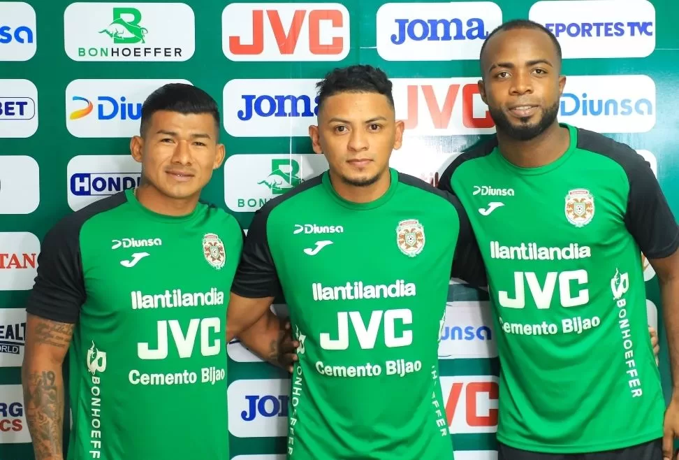 Además, contrató a Alexis Vega, Ivan “El Chino” López y Gerson Chavez. 