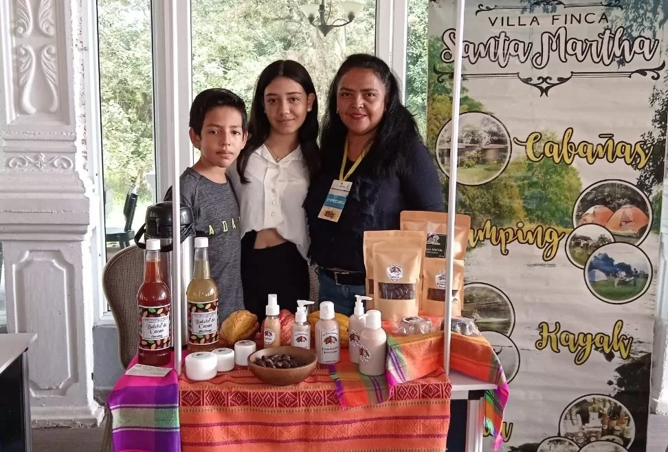 El Servicio Nacional de Emprendimiento y de Pequeños Negocios (SENPRENDE), en alianza con la Agencia Andaluza de Cooperación Interinstitucional para el Desarrollo (AACID) celebraron hoy la Rueda de Negocios “Manos Hondureñas Chocolateras