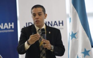 Junta de dirección de la UNAH nombra en la rectoría a Odir Fernández