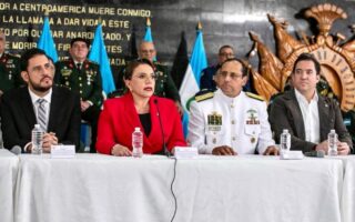 En celebración del 198 aniversario de FFAA: Presidenta Castro destaca sus logros en su Administración y presenta a nuevo jefe de las Fuerzas Armadas