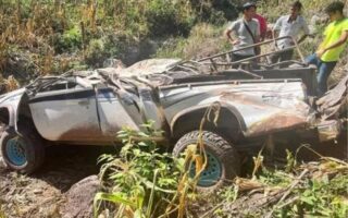 Al menos tres muertos y nueve lesionados al volcar un vehículo en el occidente de Honduras