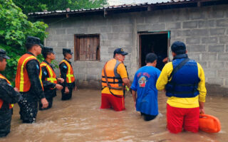 Emergencia por lluvias: más de 200 familias evacuadas en Valle, Honduras