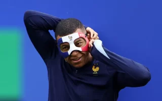 Mbappé regresa como titular frente a Polonia, Griezmann suplente