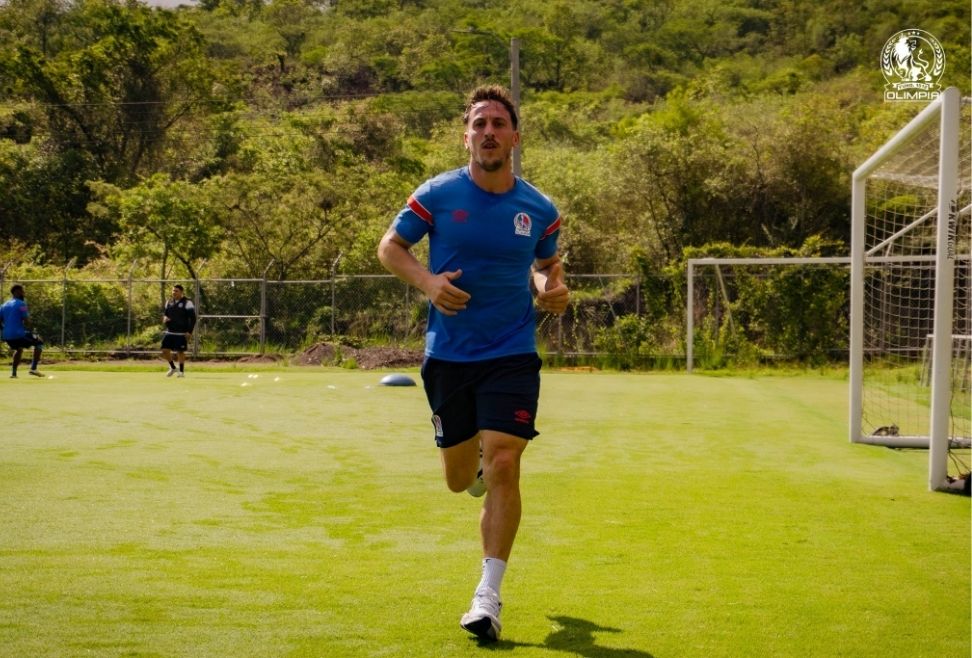 Ignacio Colombini firmó por dos temporadas con Olimpia