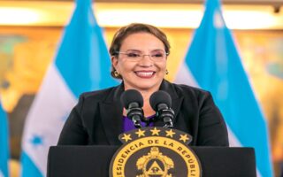 Xiomara Castro intercederá con sus homólogos para elegir nuevo secretario general del SICA