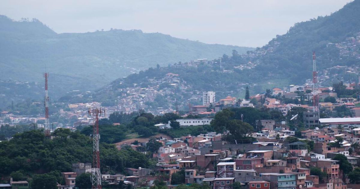 Alertas meteorológicas: lluvias y oleaje en el caribe hondureño