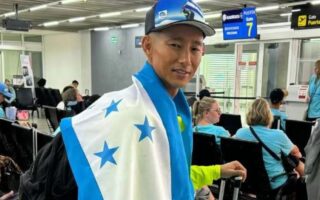 Shin Fujiyama inicia carrera de 3,000 km por escolares hondureños