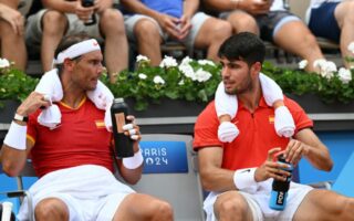 Nadal-Alcaraz avanzan en dobles en el torneo de tenis de París-2024