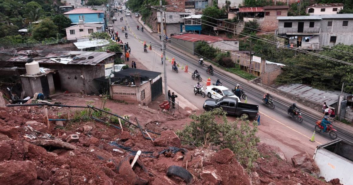 Alerta en capital ante deslizamiemtos.