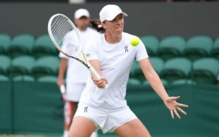 Swiatek avanza con paso firme a tercera ronda en Wimbledon