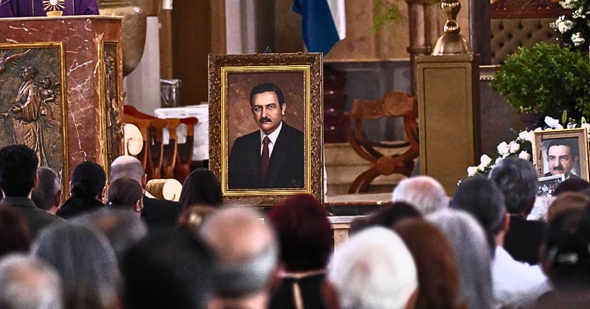 Familiares y Amigos despiden a Enrique Aguilar Paz Cerrato