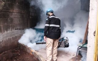 Fumigación escuela Ramón Rosa 2 de Tegucigalpa contra dengue