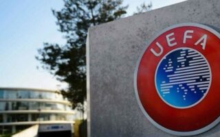 UEFA sanciona federaciones por racismo en Eurocopa