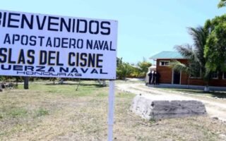 FOSDEH desafía construcción de cárcel en Islas del Cisne