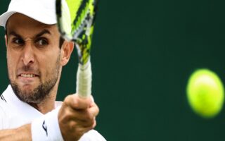 Vondrousova, Djokovic y Murray pisan la Central de Wimbledon el martes