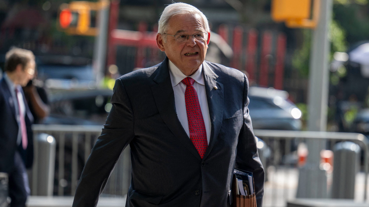 Fiscalía de Nueva York concluyó este martes que el poderoso senador demócrata Robert 'Bob' Menéndez puso su "poder en venta"