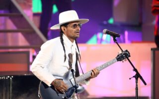 Draco Rosa será galardonado con el Premio a la Excelencia Musical en los Latin Grammy 2024