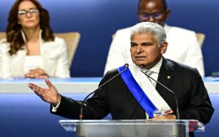 Mulino dice que Panamá «no será más un país de tránsito» para migrantes ilegales