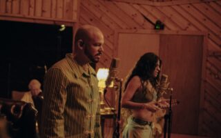 Residente y Jessie Reyez Presentan «El Encuentro» en Vivo