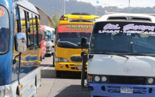 Transportistas «firmes con aumento» al pasaje de «rapiditos» en Tegucigalpa