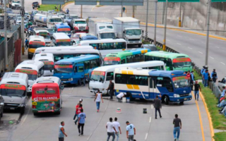 Fracaso con IHTT causa paro indefinido de buses