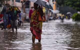 Muertos por lluvias y avalanchas en Kerala ascienden a 179