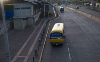 Transportistas paralizan la capital; Protesta sin paro nacional (video)