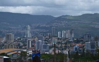 Continuarán las lluvias y actividad eléctrica en la mayor parte del país