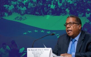 Brian Nichols condena represión en Venezuela; advierte atención global