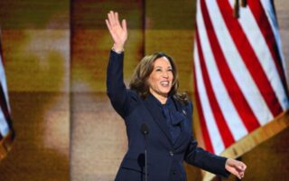 Kamala Harris hace historia como candidata presidencial demócrata