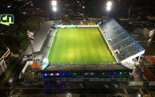 Gobierno inaugura cancha de primer mundo: la del Estadio Morazán de SPS