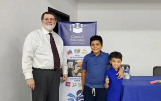 Visita de lujo: Jerry Nash lidera primer taller de Ajedrez como herramienta educativa en Honduras