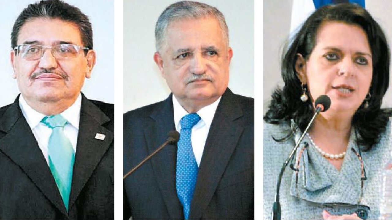 Exmagistrados Wilfredo Méndez, Rina Alvarado y Reynaldo Hernández ante el Juez