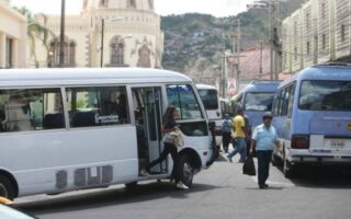 Según dirigentes del transporte, nuevo decreto en Tegucigalpa busca criminalizar la protesta