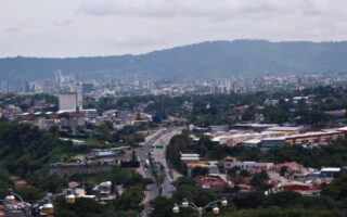 Vaguada continuará generando lluvias la mayor parte del país