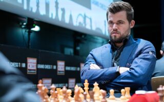 El campeón ajedrecista Carlsen pide a la FIDE no reintegrar a Rusia