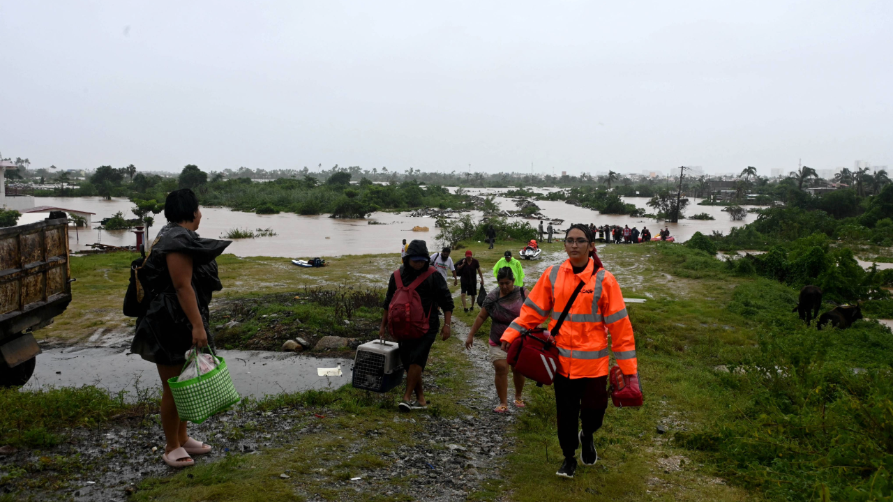 Inundaciones en méxico, dejan por lo menos cinco personas muertas