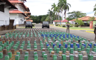 Decomisan en puerto panameño 4,4 toneladas de cocaína con destino a España