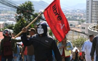 Celebraciones patrias se politizan: Protestas en Tegucigalpa