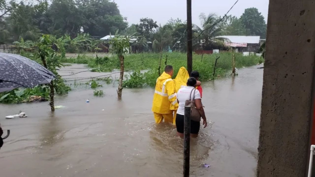 Atlántida bajo agua: Comunidades afectadas por lluvias intensas