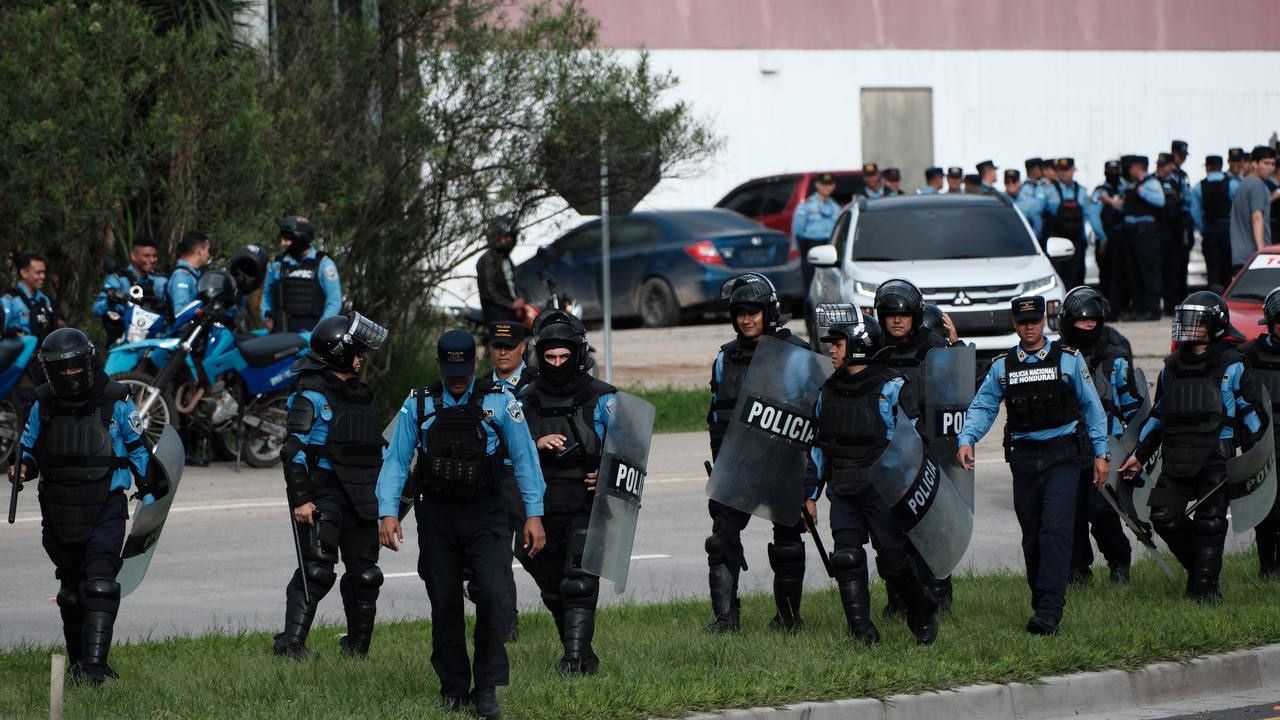 Policía anuncia medidas firmes para dispersar protestas y garantizar libre circulación