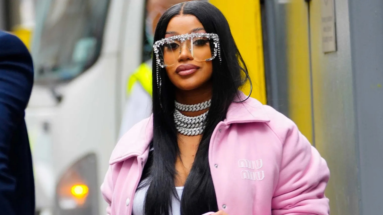 Cardi B confiesa cómo descubrió su embarazo tras una cirugía