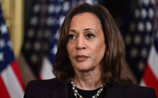 Kamala Harris felicita a Trump y reconoce su derrota