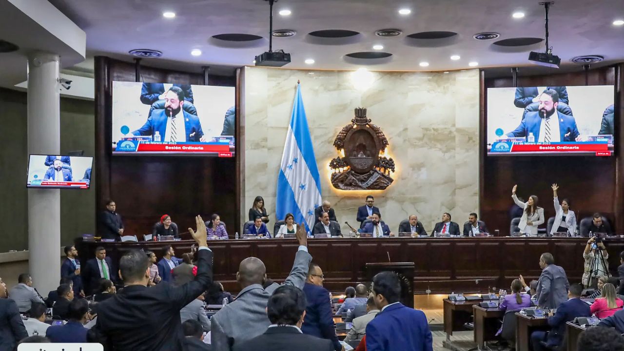 Congreso Nacional aprueba ascensos policiales